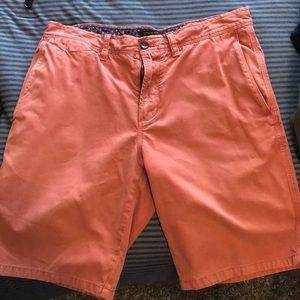 Banana Republic size 31 Red Aiden shorts